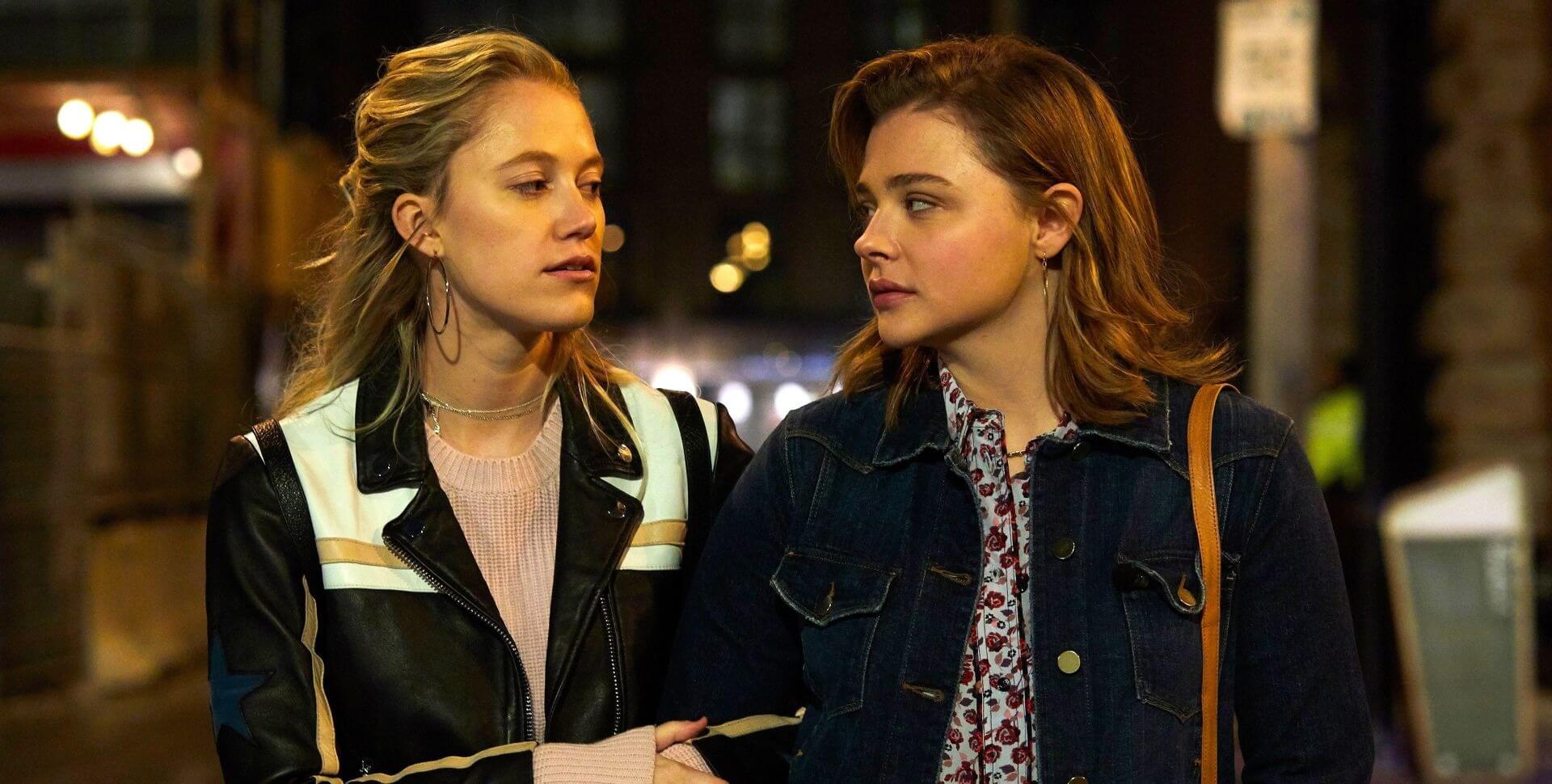 Image of Chloe Grace Moretz and Maika Monroe in Greta (2019)