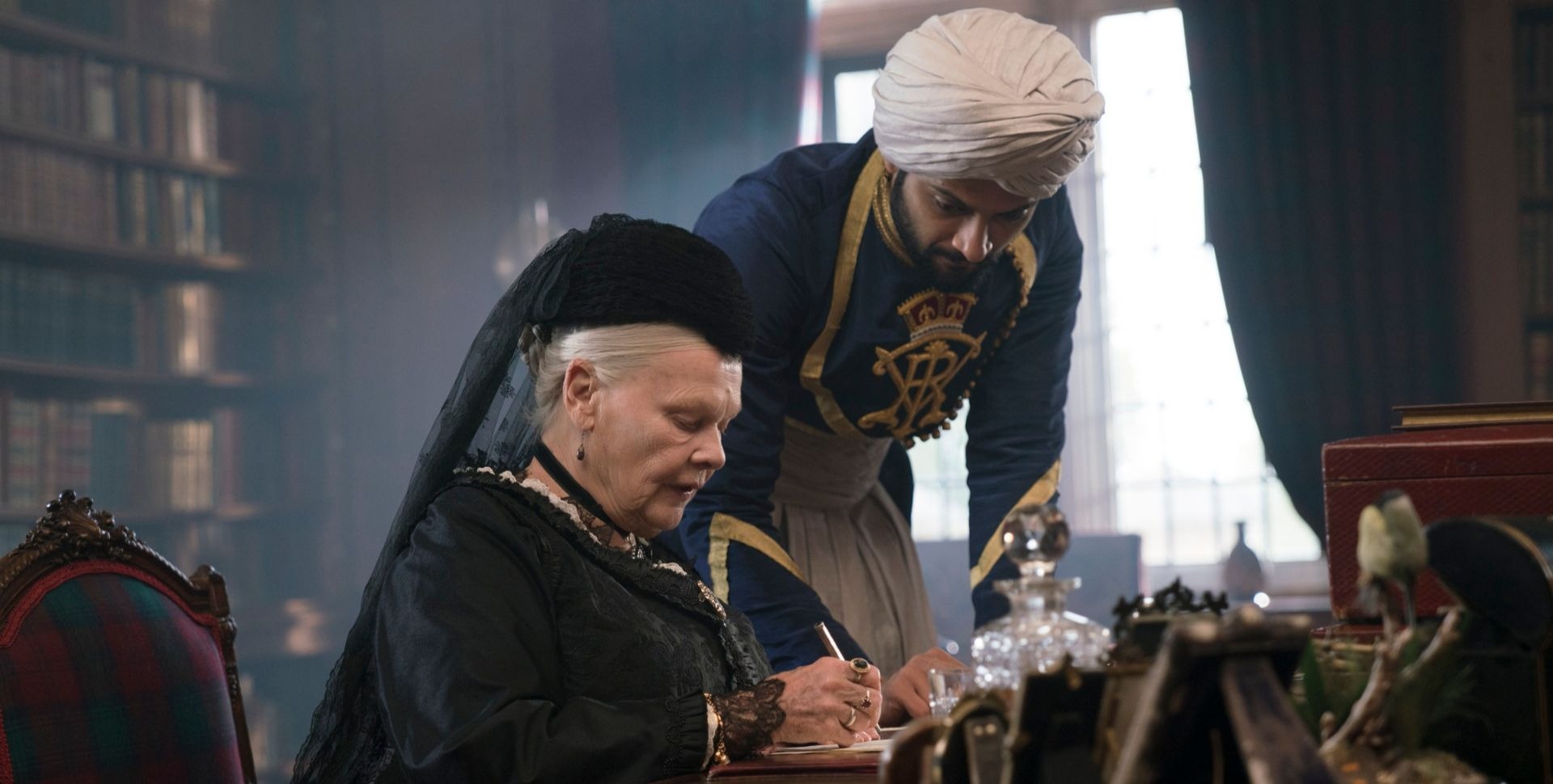 Image of Judi Dench and Ali Fazal in the movie Victoria and Abdul