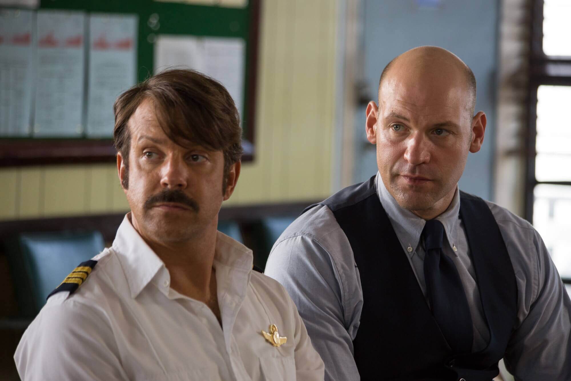 Jason Sudeikis and Corey Stoll in Driven