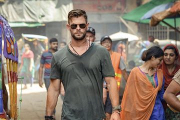 Image of Chris Hemsworth in Extraction [Netflix]