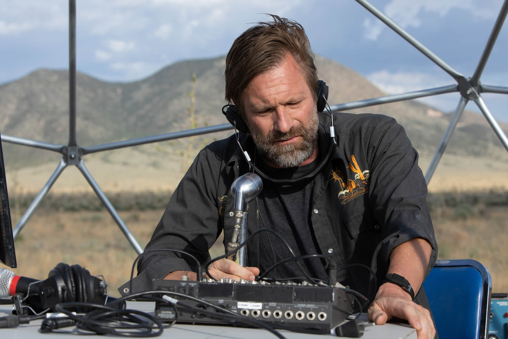 Aaron Eckhart in Wander (2020)